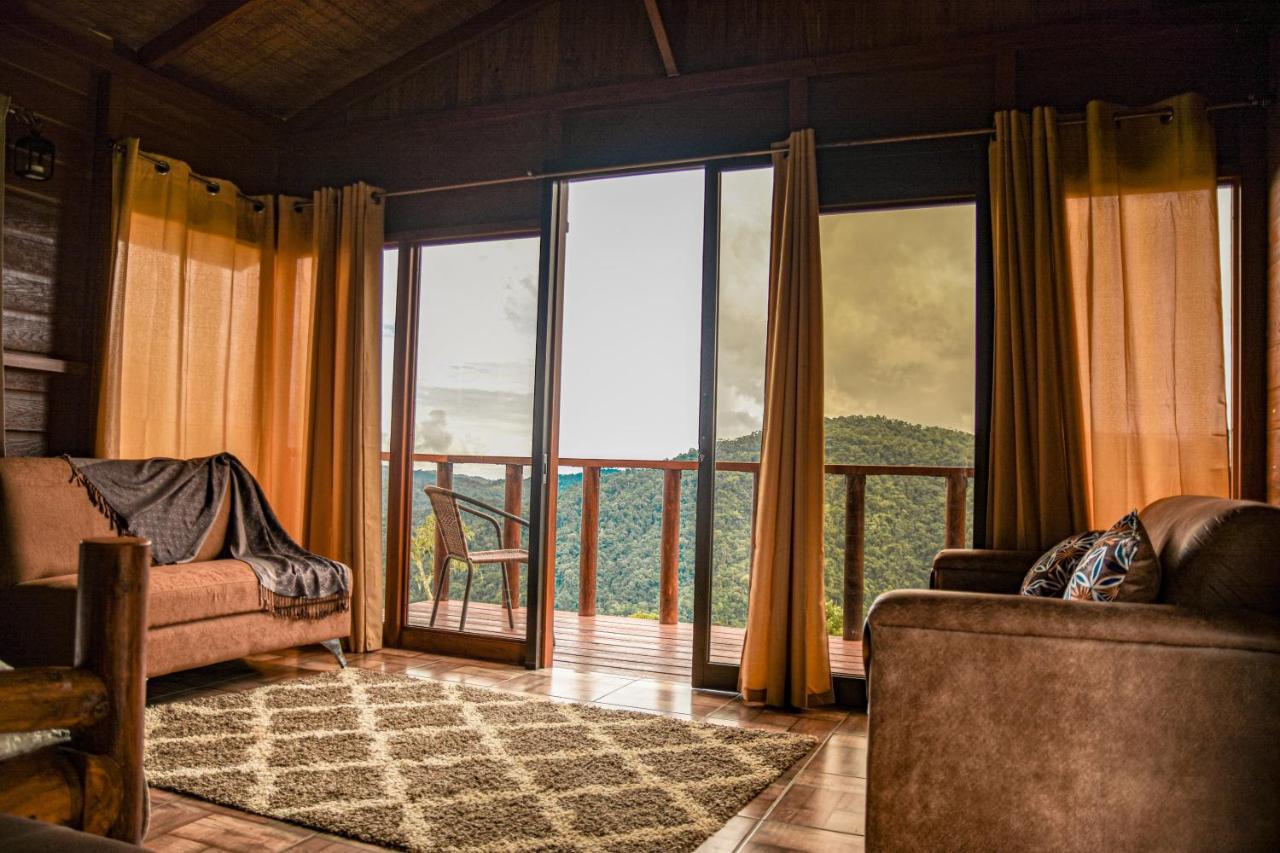 Tres Equis Pacuare Mountain Lodge מראה חיצוני תמונה